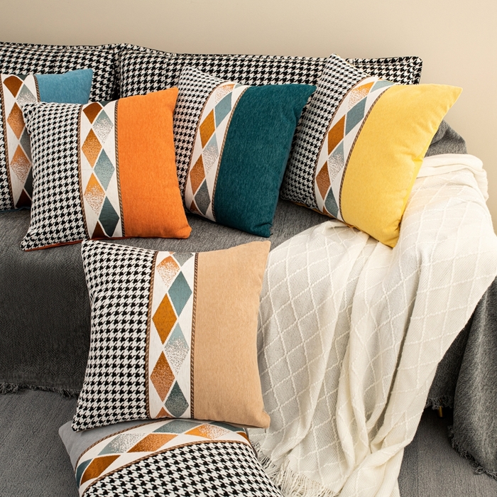 91家纺网 家纺一手货源 找家纺 （总）新奇异 2025新款仿超柔雪尼尔提花千鸟格方块抱枕