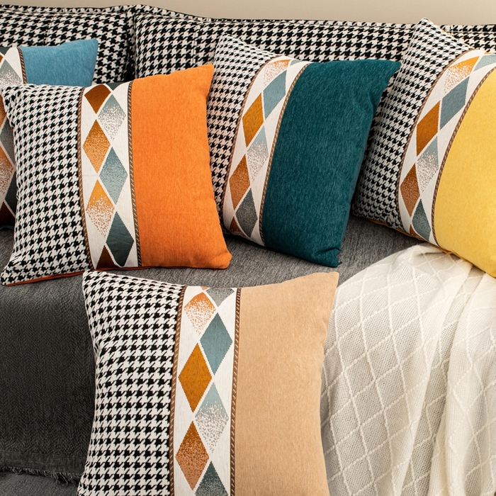 91家纺网 家纺一手货源 找家纺 新奇异 2025新款仿超柔雪尼尔提花千鸟格方块抱枕 组合图仅供展示