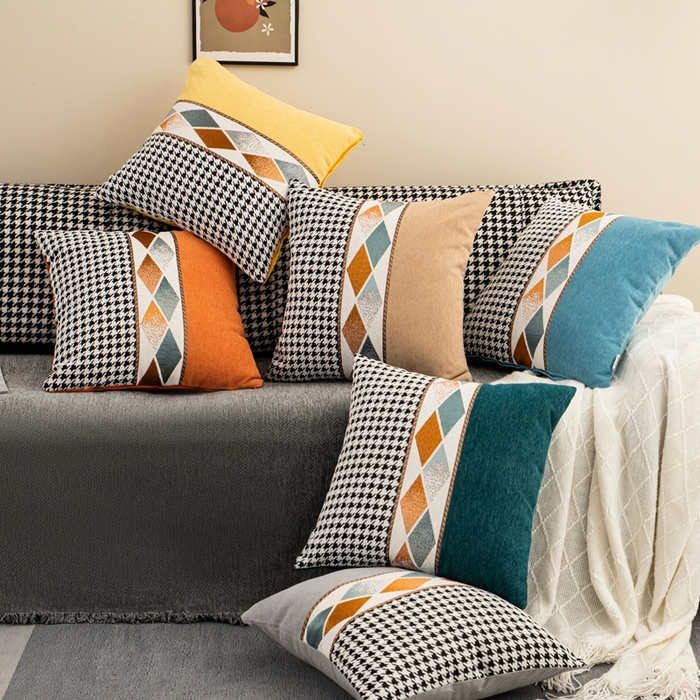 91家纺网 家纺一手货源 找家纺 新奇异 2025新款仿超柔雪尼尔提花千鸟格方块抱枕 组合图仅供展示