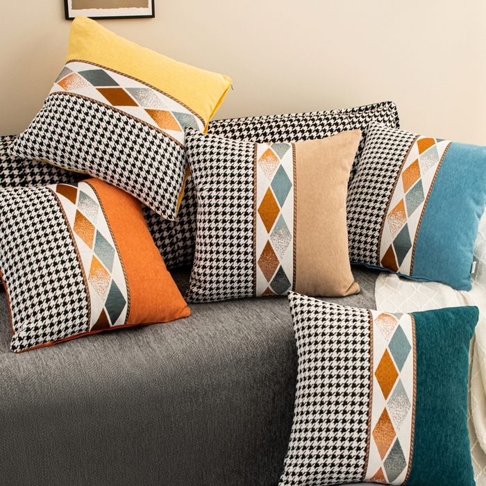 91家纺网 家纺一手货源 找家纺 新奇异 2025新款仿超柔雪尼尔提花千鸟格方块抱枕 组合图仅供展示