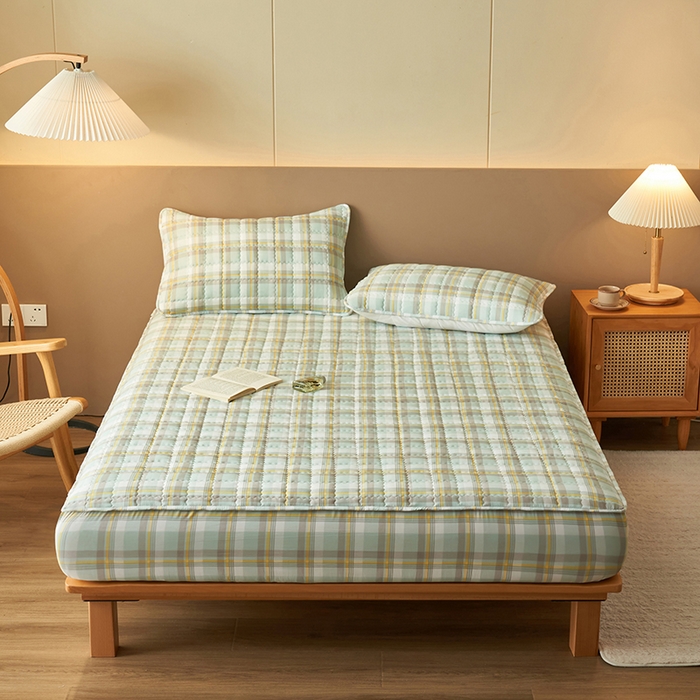 91家纺网 家纺一手货源 找家纺 小萌虎2025新款无印风格水洗棉麻夹棉床笠 简格-简兮绿