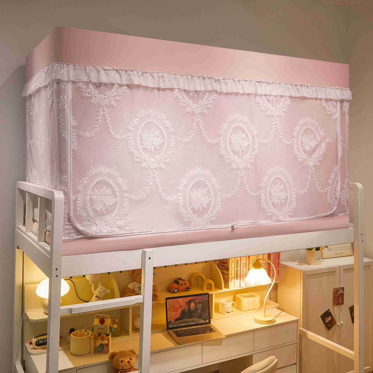 91家纺网 家纺一手货源 找家纺 （总）卓尔居 2025新款学生遮光唯美蕾丝床帘-朝颜