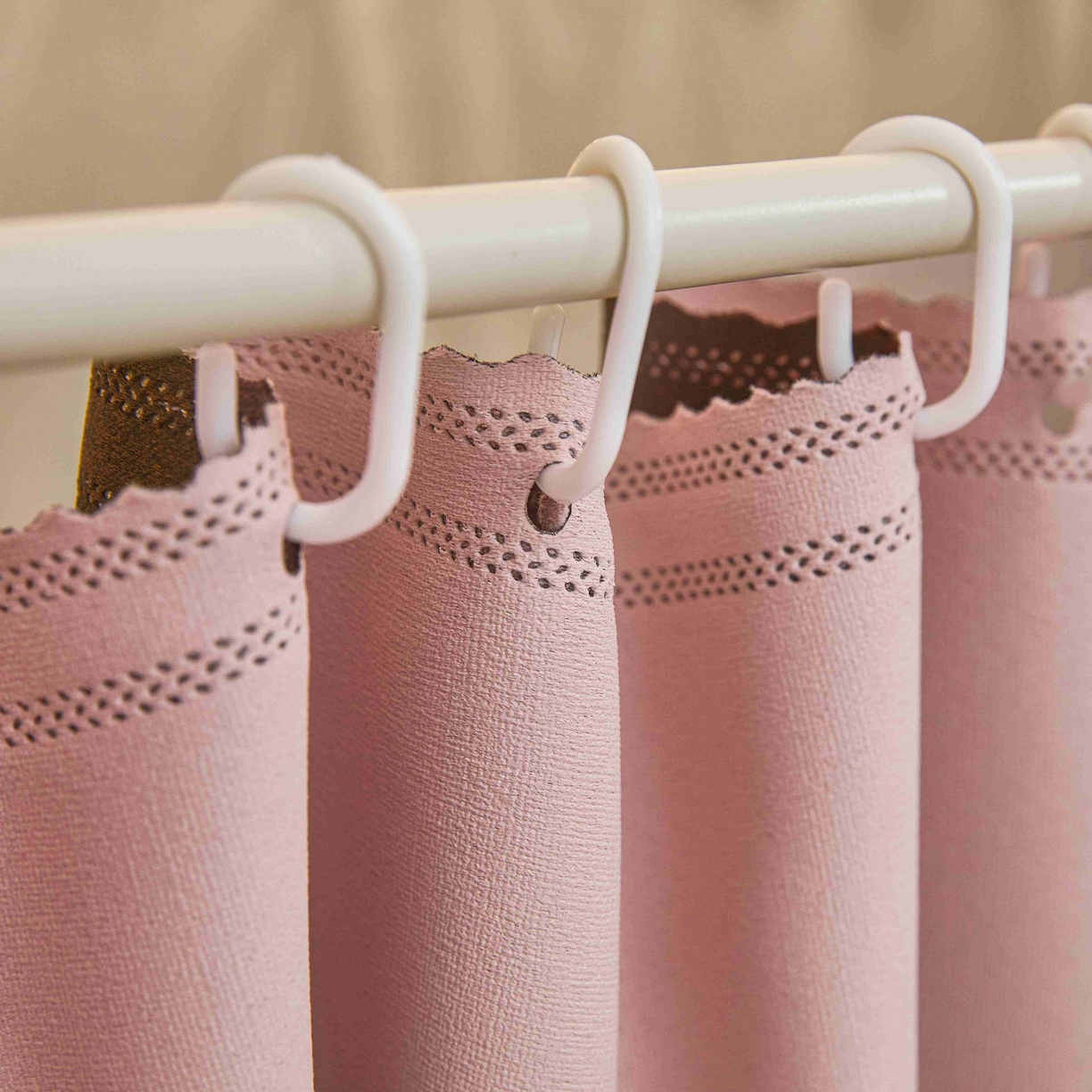 91家纺网 家纺一手货源 找家纺 （总）卓尔居 2025新款学生遮光唯美蕾丝床帘-朝颜