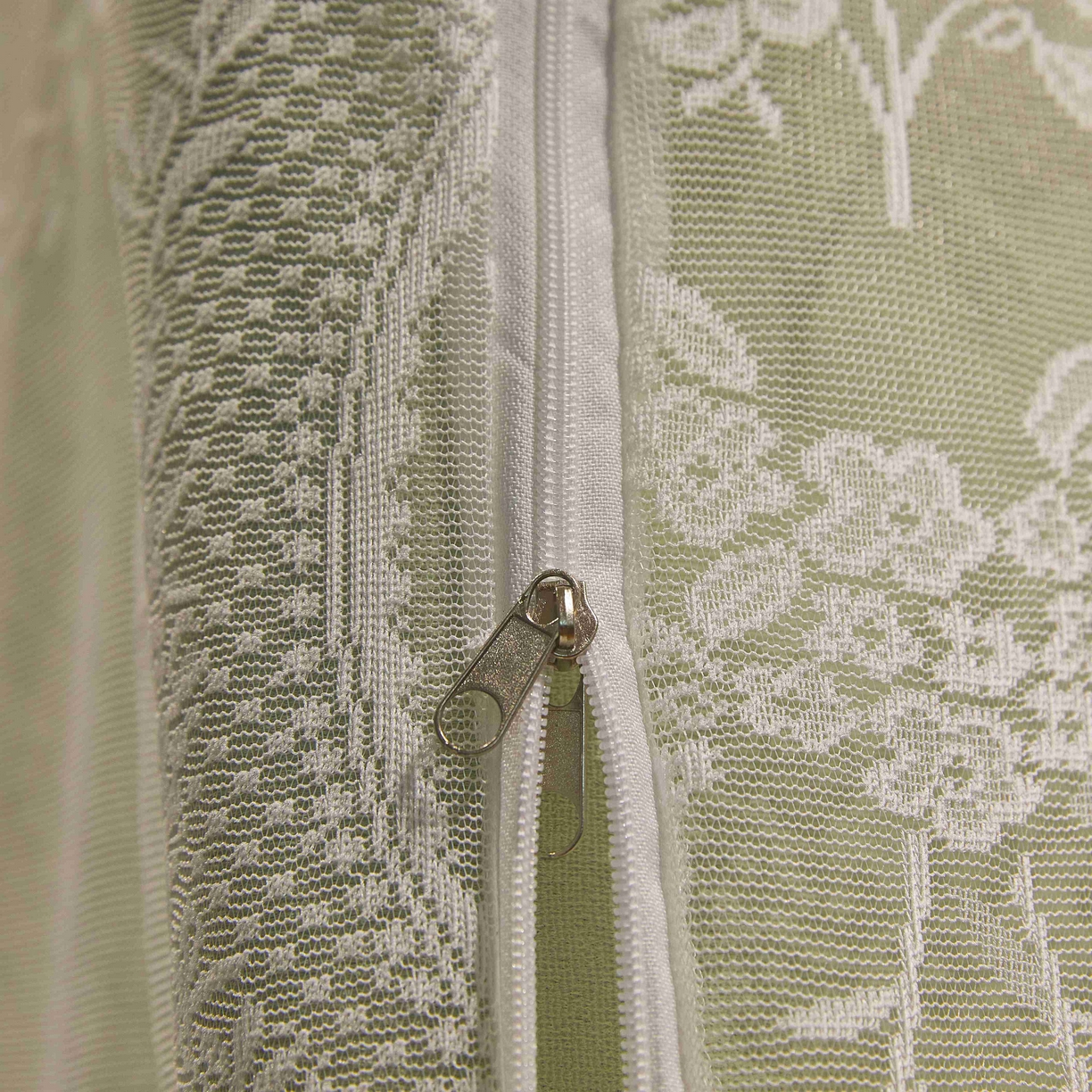 91家纺网 家纺一手货源 找家纺 卓尔居 2025新款学生遮光唯美蕾丝床帘-朝颜 朝颜-绿