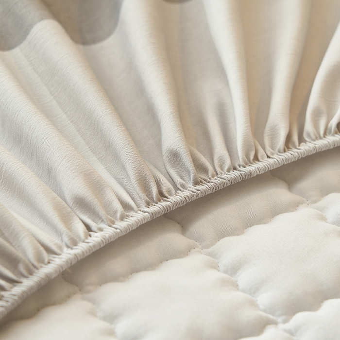 91家纺网 家纺一手货源 找家纺 小萌虎2025新款无印风格水洗棉麻夹棉床笠 灰白大格