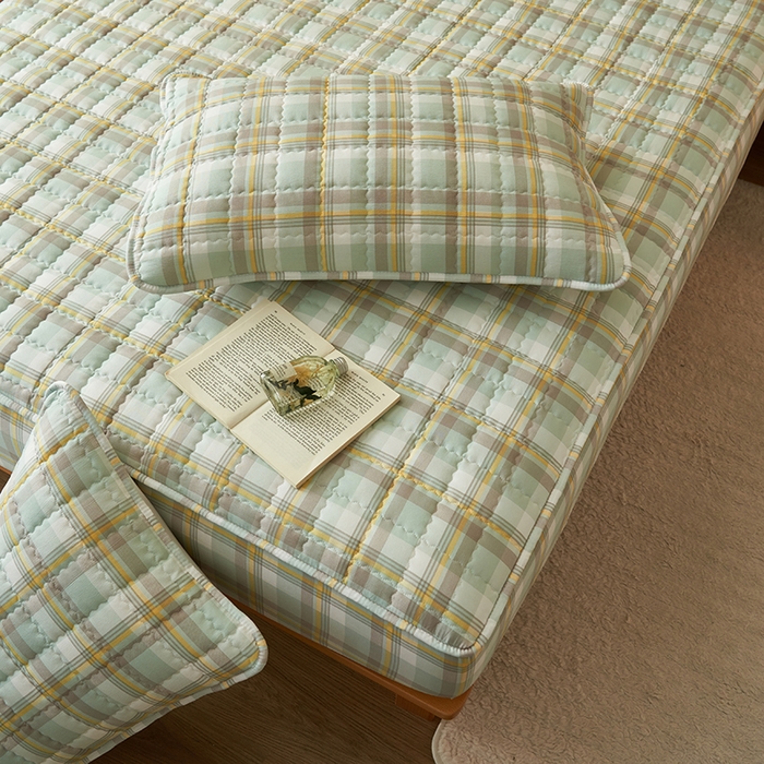 91家纺网 家纺一手货源 找家纺 小萌虎2025新款无印风格水洗棉麻夹棉床笠 简格-简兮绿