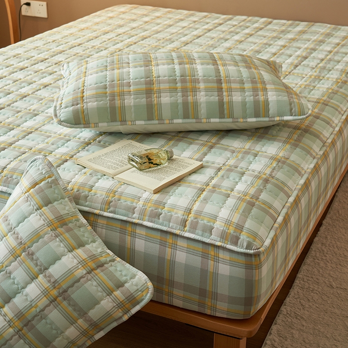 91家纺网 家纺一手货源 找家纺 小萌虎2025新款无印风格水洗棉麻夹棉床笠 简格-简兮绿