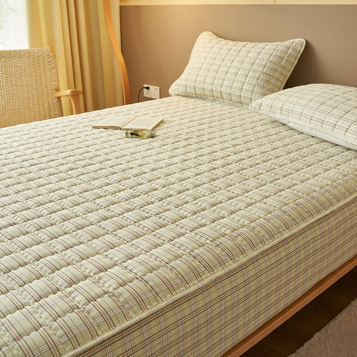 91家纺网 家纺一手货源 找家纺 小萌虎2025新款无印风格水洗棉麻夹棉床笠 绿小格