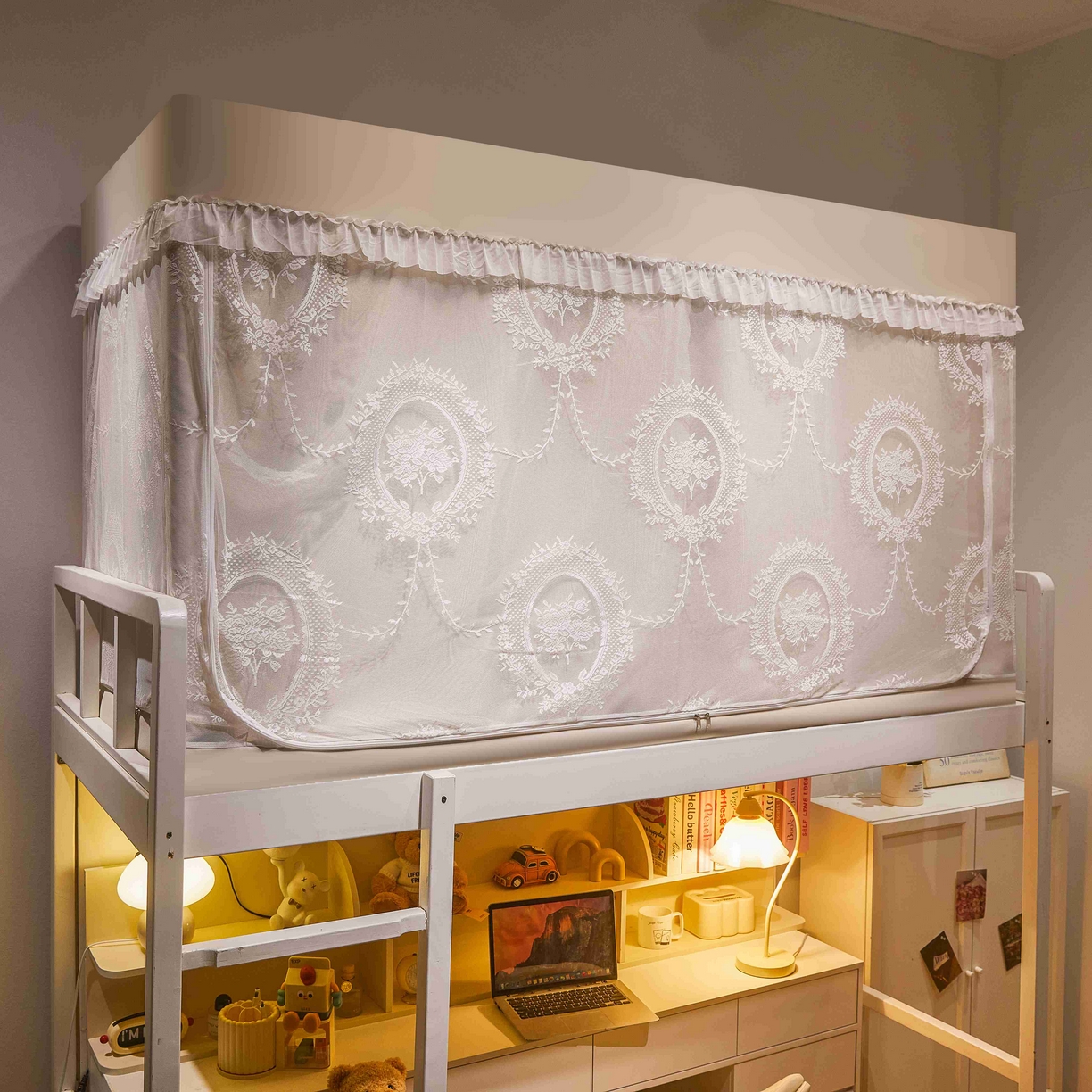 91家纺网 家纺一手货源 找家纺 卓尔居 2025新款学生遮光唯美蕾丝床帘-朝颜 朝颜-米