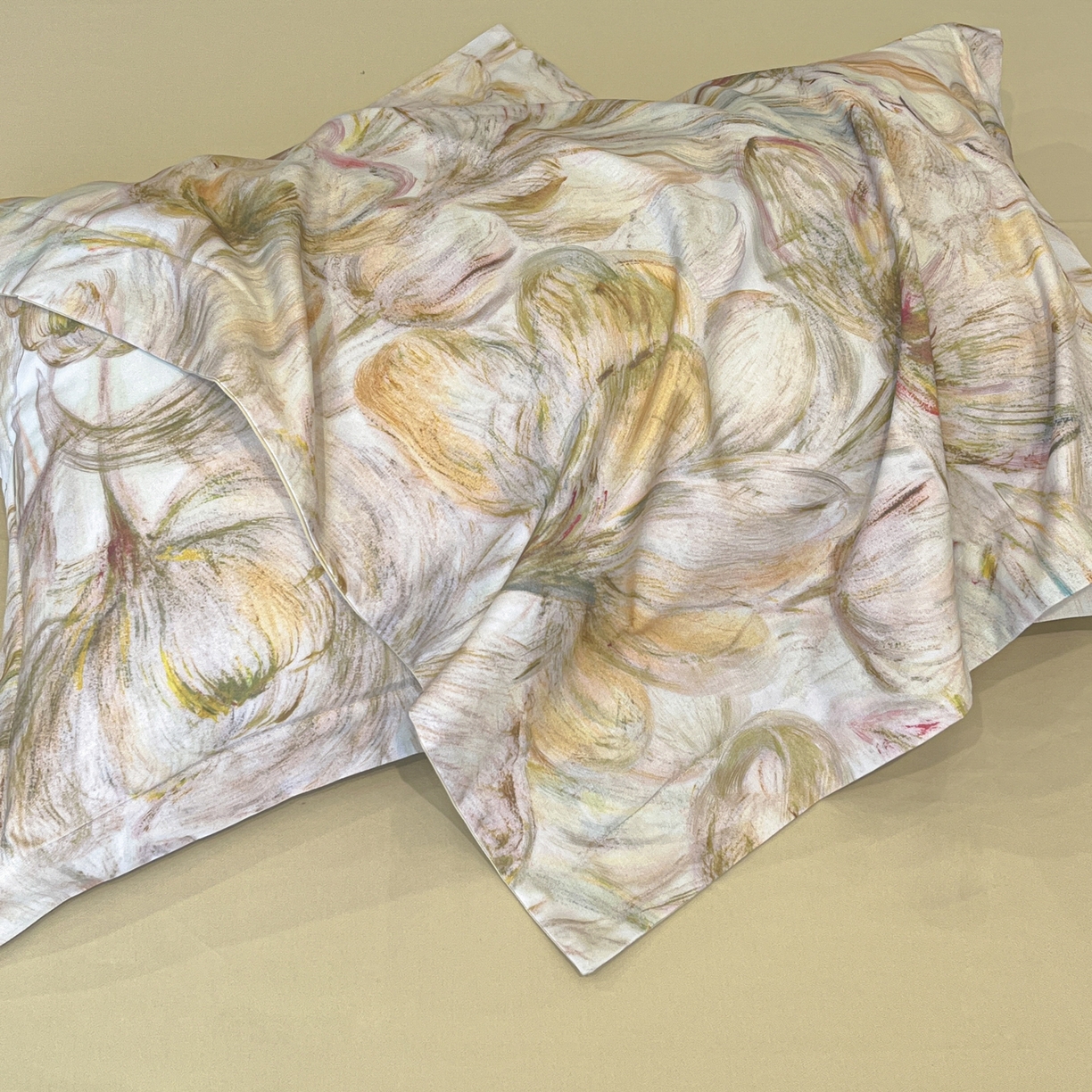 91家纺网 家纺一手货源 找家纺 禾时 2025新款全棉超柔数码印花磨毛四件套（32x21磨毛） 豆蔻年华（黄）