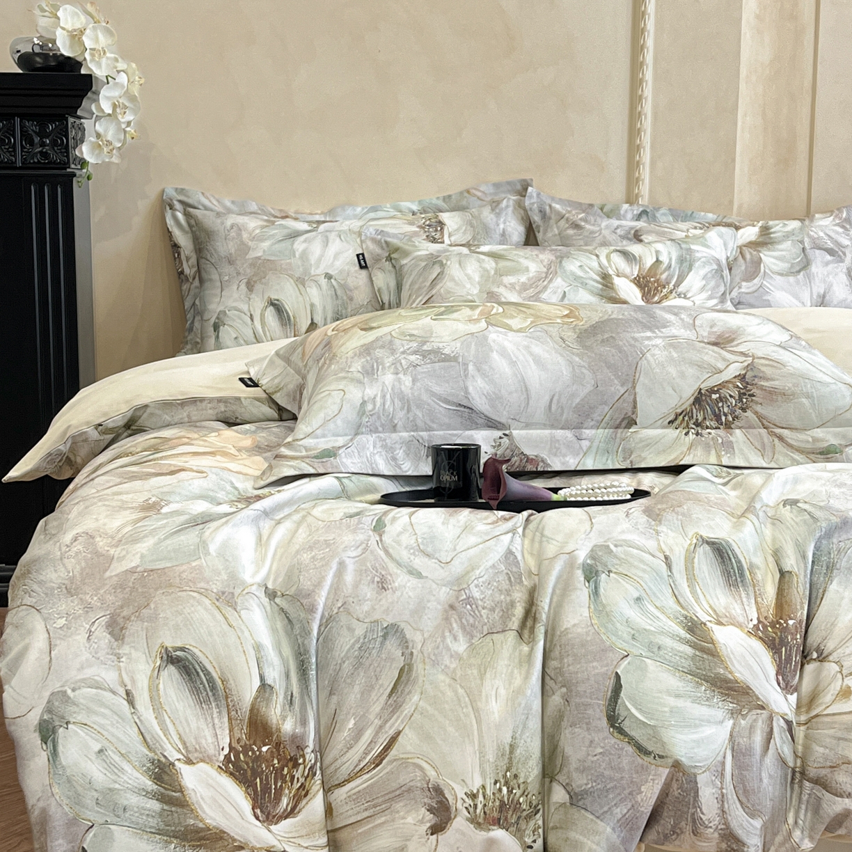 91家纺网 家纺一手货源 找家纺 禾时 2025新款全棉超柔数码印花磨毛四件套（32x21磨毛） 花开宿语（灰）