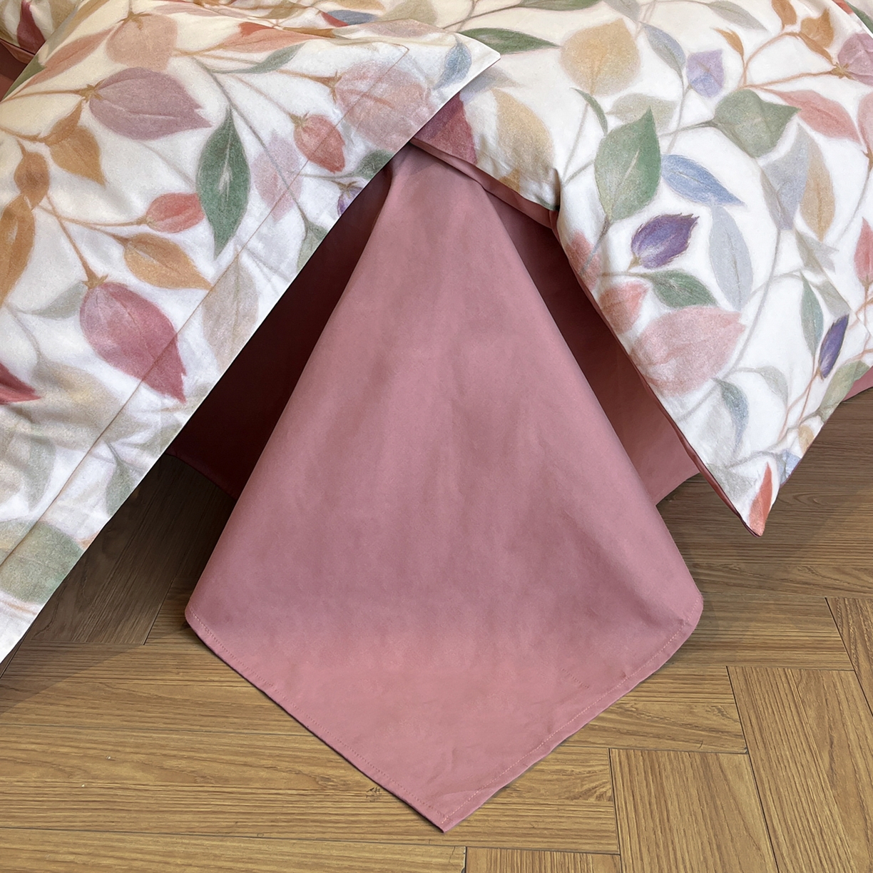 91家纺网 家纺一手货源 找家纺 禾时 2025新款全棉超柔数码印花磨毛四件套（32x21磨毛） 景秋（红）