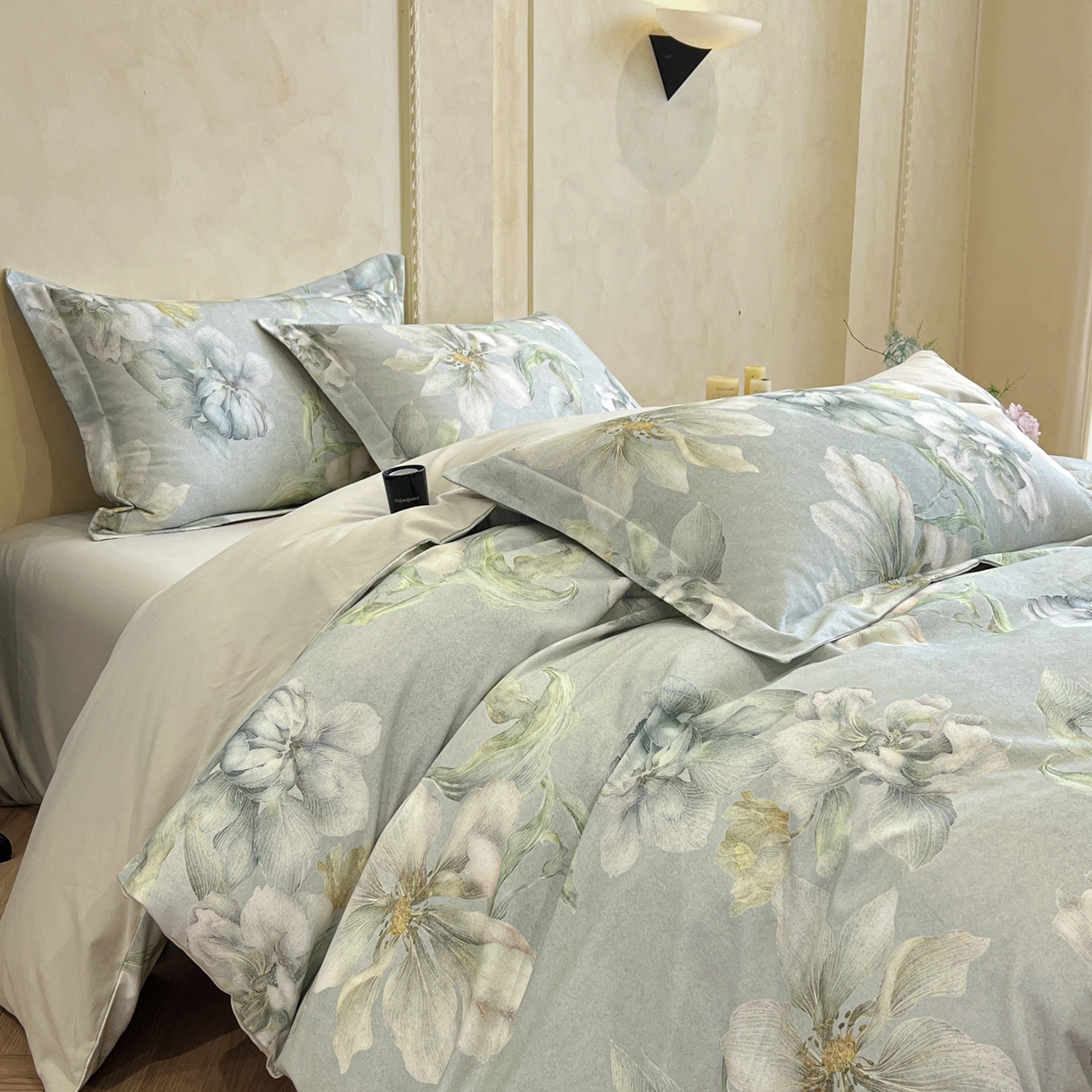 91家纺网 家纺一手货源 找家纺 禾时 2025新款全棉超柔数码印花磨毛四件套（32x21磨毛） 漫隐时光（兰）