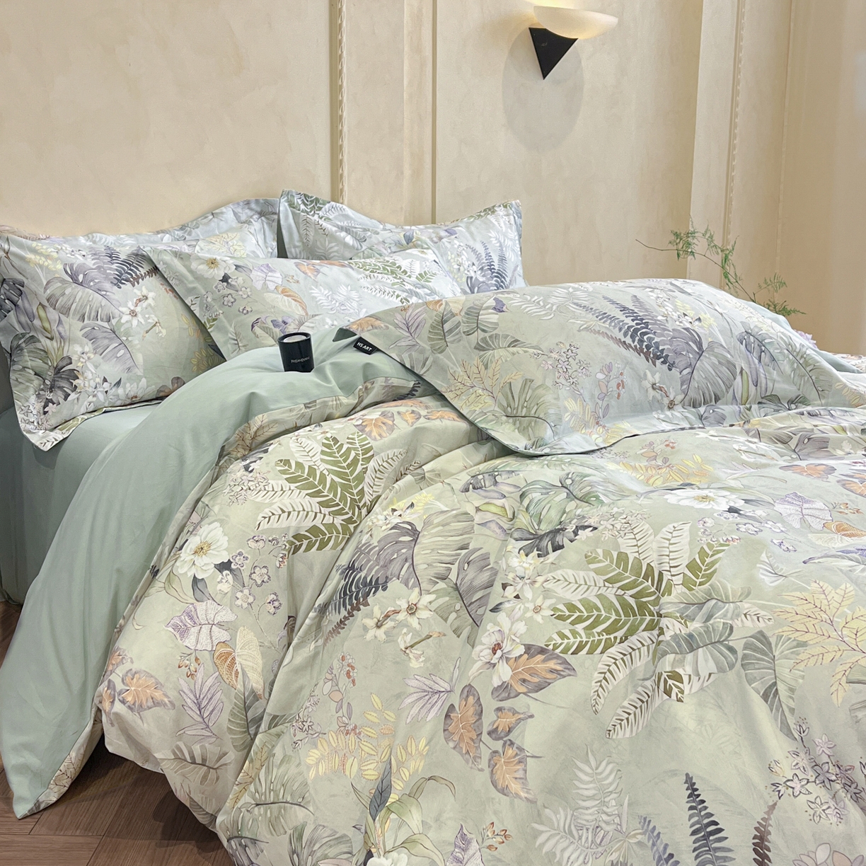 91家纺网 家纺一手货源 找家纺 禾时 2025新款全棉超柔数码印花磨毛四件套（32x21磨毛） 暮云春色（绿）