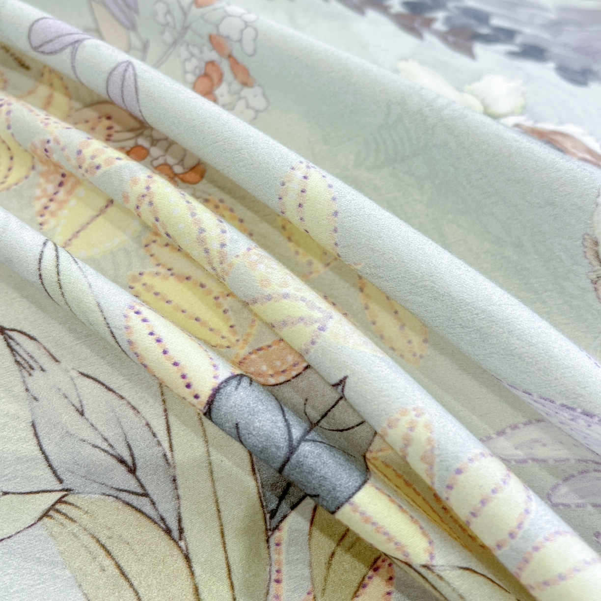 91家纺网 家纺一手货源 找家纺 禾时 2025新款全棉超柔数码印花磨毛四件套（32x21磨毛） 暮云春色（绿）