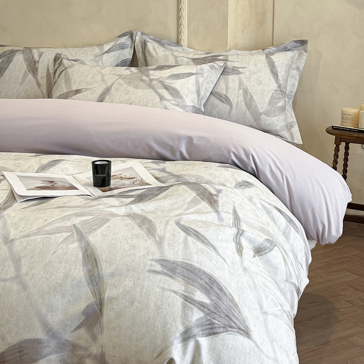 91家纺网 家纺一手货源 找家纺 禾时 2025新款全棉超柔数码印花磨毛四件套（32x21磨毛） 轻风徐来（紫）