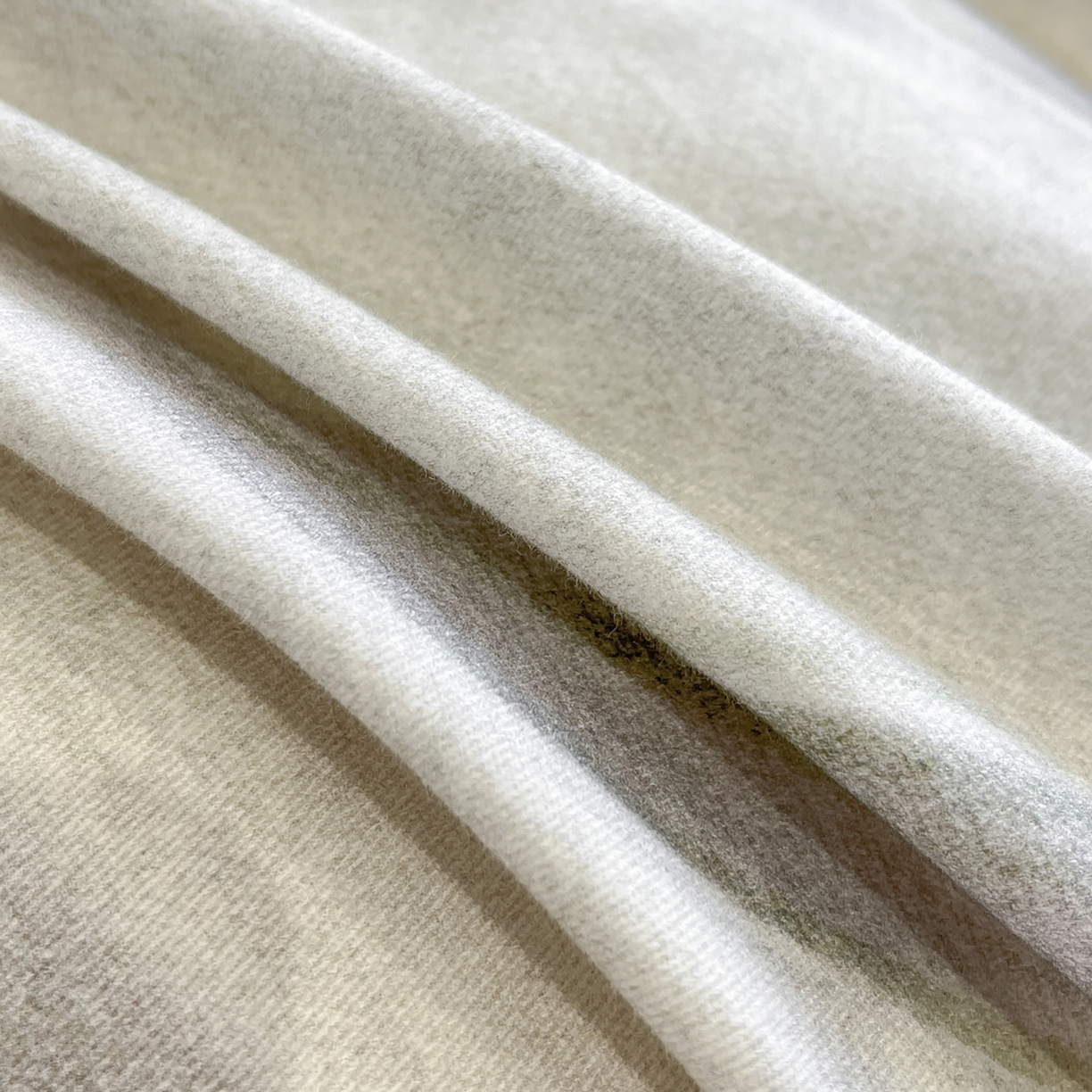 91家纺网 家纺一手货源 找家纺 禾时 2025新款全棉超柔数码印花磨毛四件套（32x21磨毛） 轻风徐来（紫）