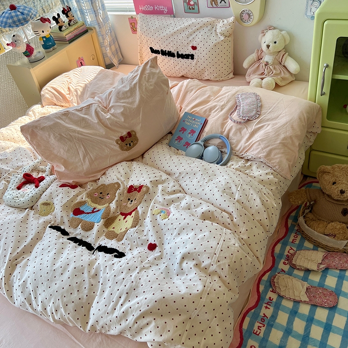 91家纺网 家纺一手货源 找家纺 原素 2025学生季少女心毛巾绣四件套 熊熊好闺蜜