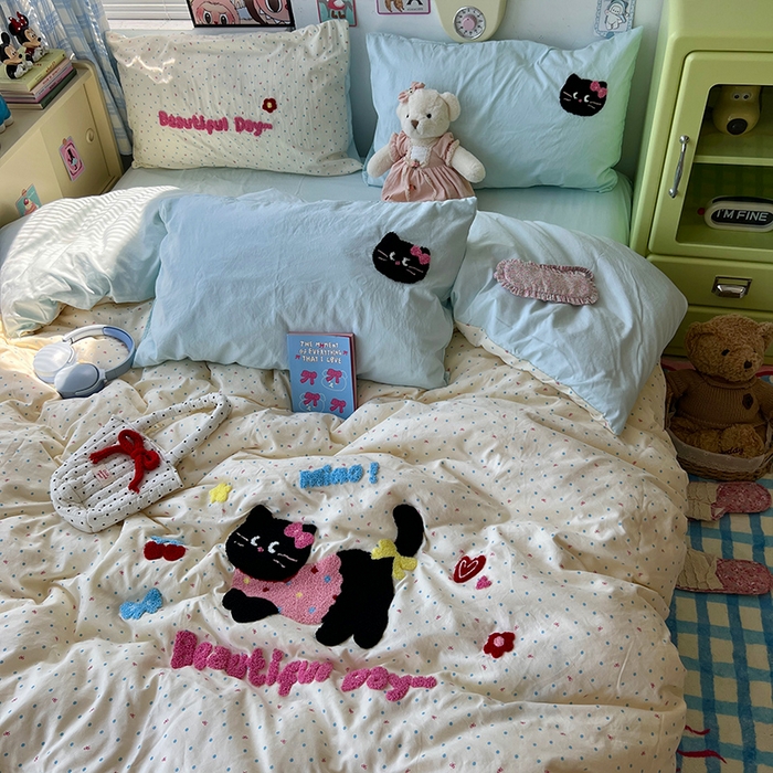 91家纺网 家纺一手货源 找家纺 原素 2025学生季少女心毛巾绣四件套 爱美的小猫