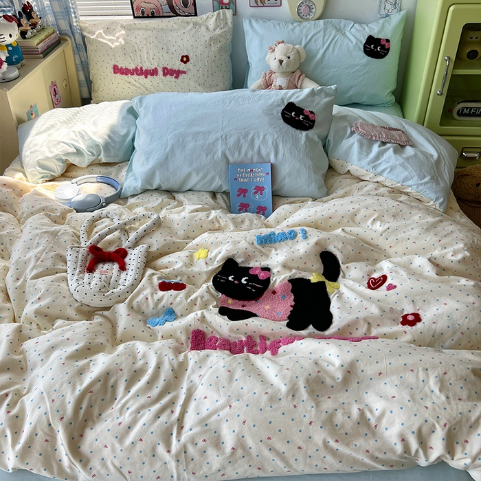 91家纺网 家纺一手货源 找家纺 原素 2025学生季少女心毛巾绣四件套 爱美的小猫