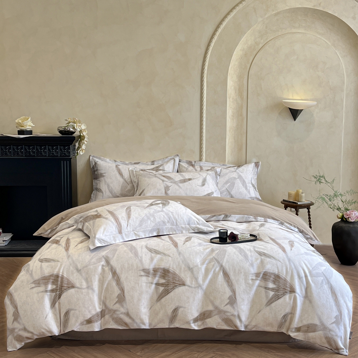 91家纺网 家纺一手货源 找家纺 禾时 2025新款全棉超柔数码印花磨毛四件套（32x21磨毛） 清风徐来（粉）