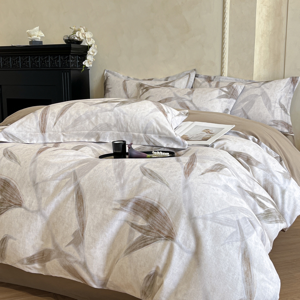 91家纺网 家纺一手货源 找家纺 禾时 2025新款全棉超柔数码印花磨毛四件套（32x21磨毛） 清风徐来（粉）