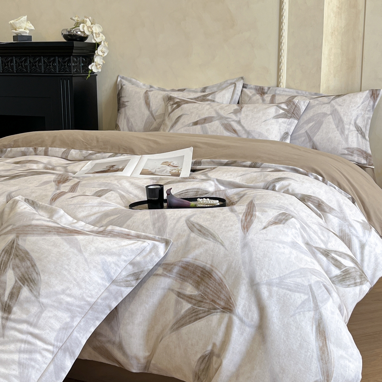 91家纺网 家纺一手货源 找家纺 禾时 2025新款全棉超柔数码印花磨毛四件套（32x21磨毛） 清风徐来（粉）