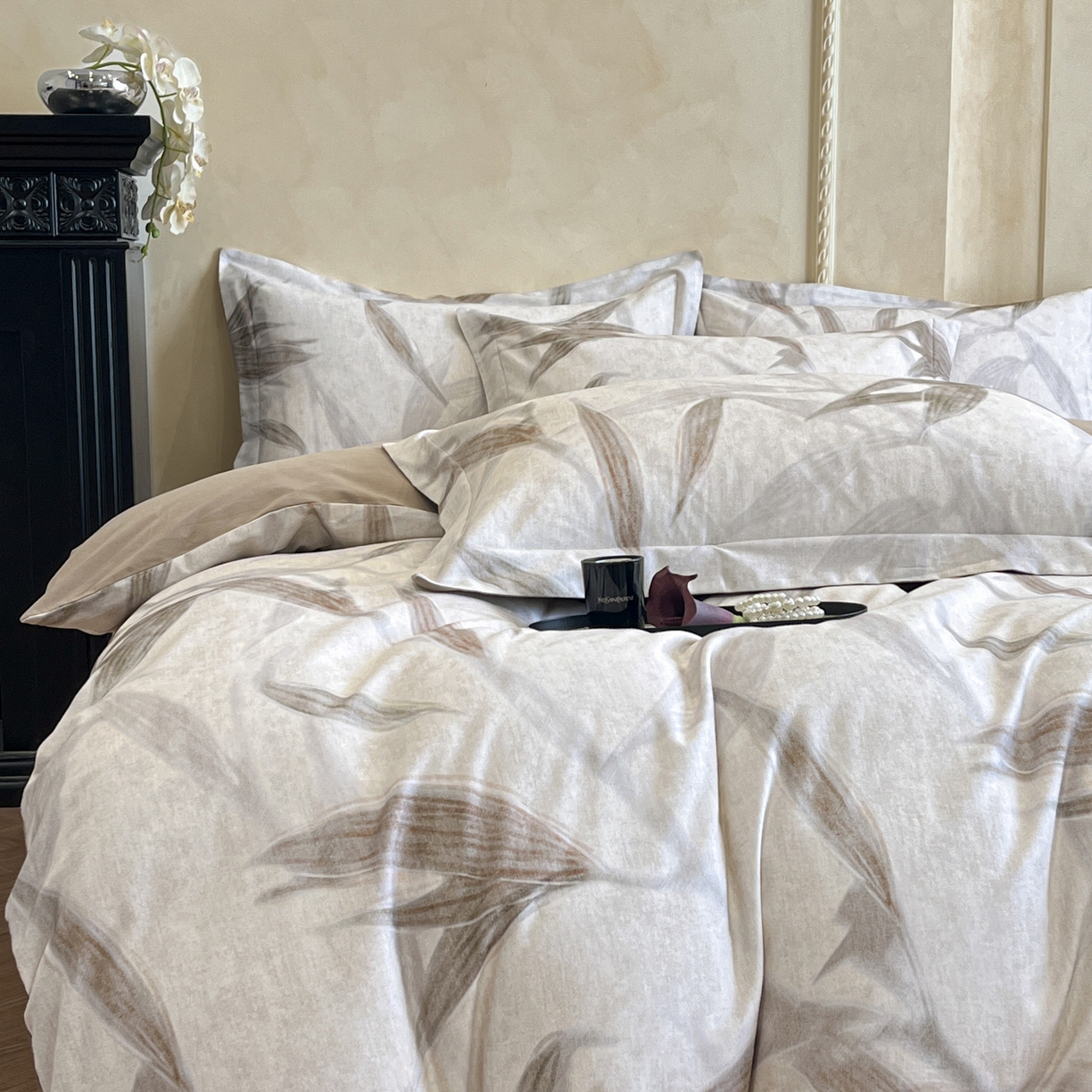 91家纺网 家纺一手货源 找家纺 禾时 2025新款全棉超柔数码印花磨毛四件套（32x21磨毛） 清风徐来（粉）