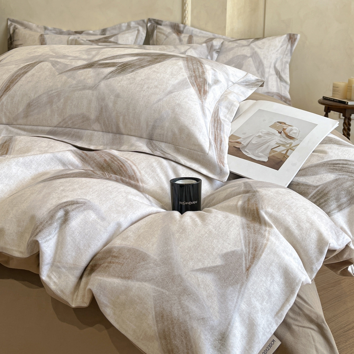 91家纺网 家纺一手货源 找家纺 禾时 2025新款全棉超柔数码印花磨毛四件套（32x21磨毛） 清风徐来（粉）