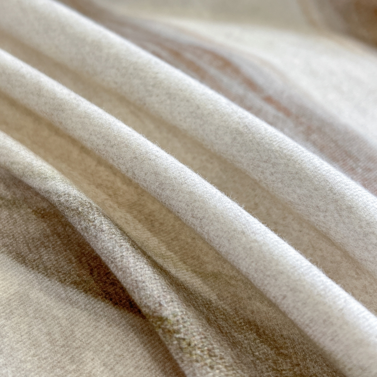 91家纺网 家纺一手货源 找家纺 禾时 2025新款全棉超柔数码印花磨毛四件套（32x21磨毛） 清风徐来（粉）