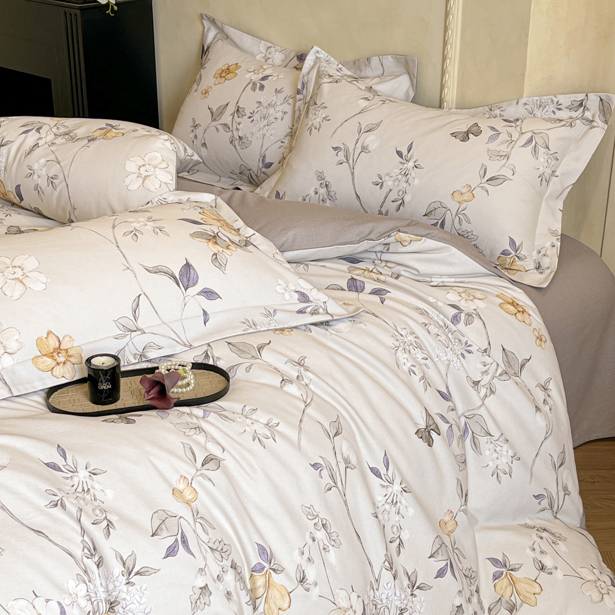 91家纺网 家纺一手货源 找家纺 禾时 2025新款全棉超柔数码印花磨毛四件套（32x21磨毛） 硕朵（灰）