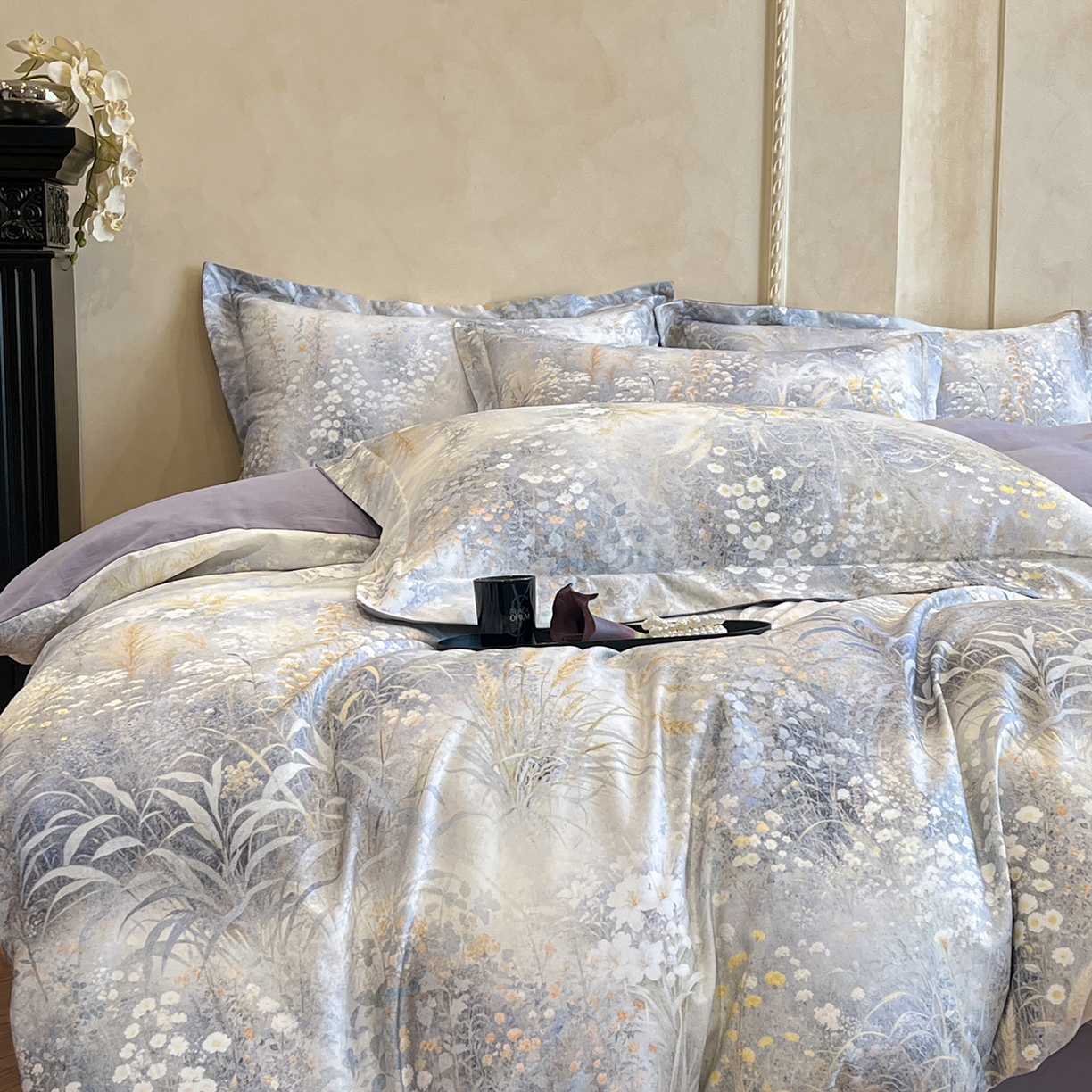 91家纺网 家纺一手货源 找家纺 禾时 2025新款全棉超柔数码印花磨毛四件套（32x21磨毛） 望野集（灰）