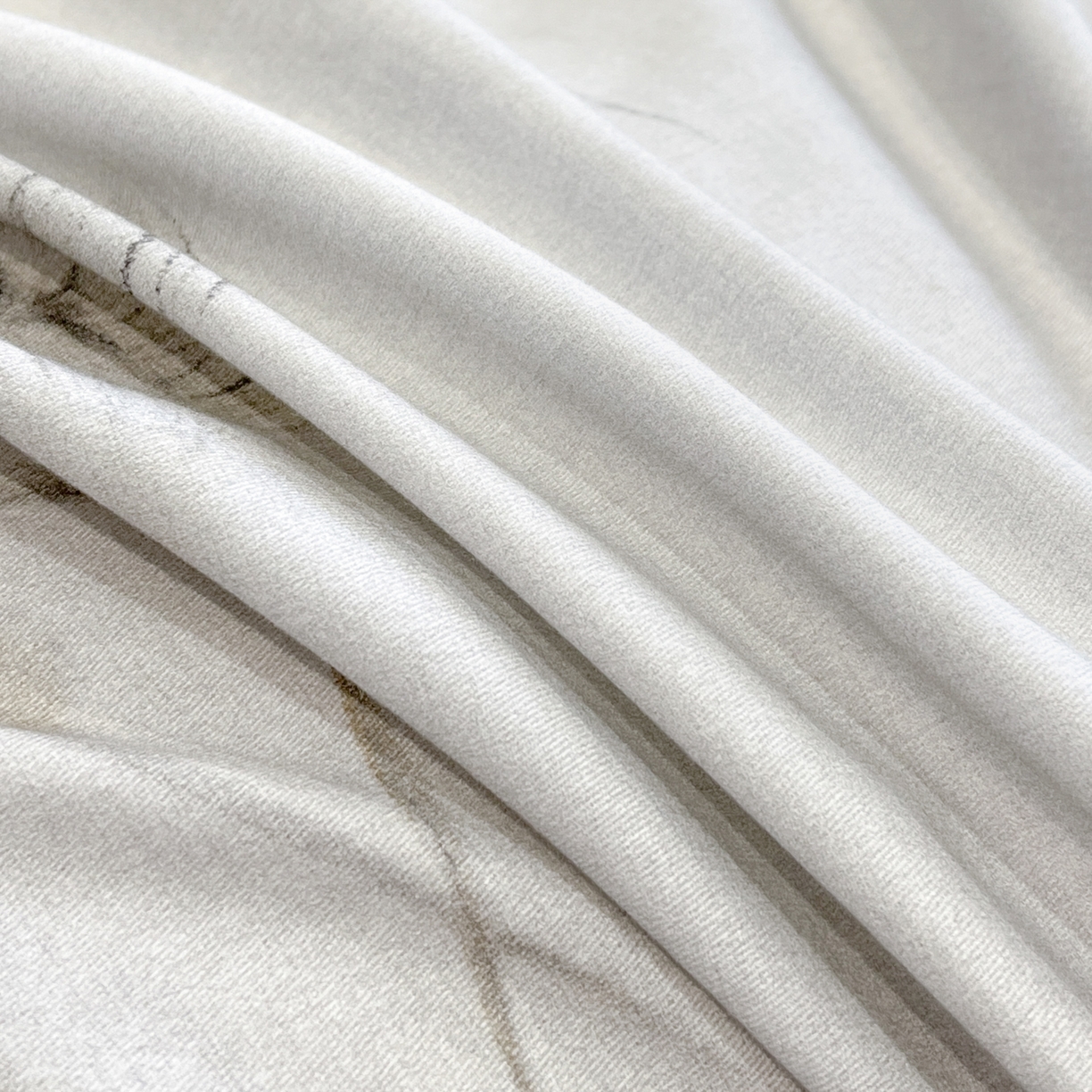 91家纺网 家纺一手货源 找家纺 禾时 2025新款全棉超柔数码印花磨毛四件套（32x21磨毛） 媳秋集（灰）