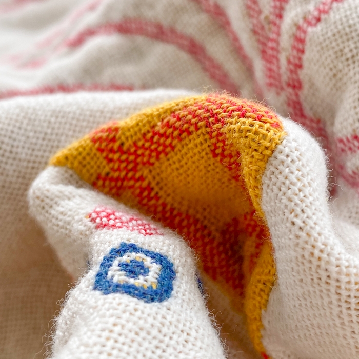 91家纺网 家纺一手货源 找家纺 美宜家2025新款全棉水洗纱布枕巾 梦幻蝶结一对