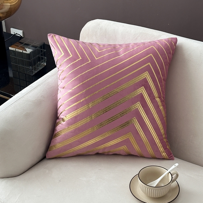 91家纺网 家纺一手货源 找家纺 （总）新奇异 2025新款山峰烫金抱枕