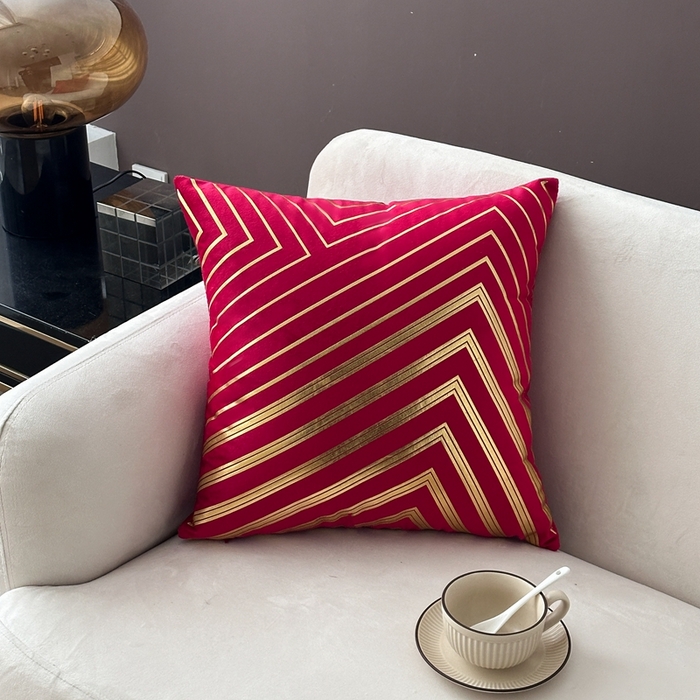 91家纺网 家纺一手货源 找家纺 （总）新奇异 2025新款山峰烫金抱枕