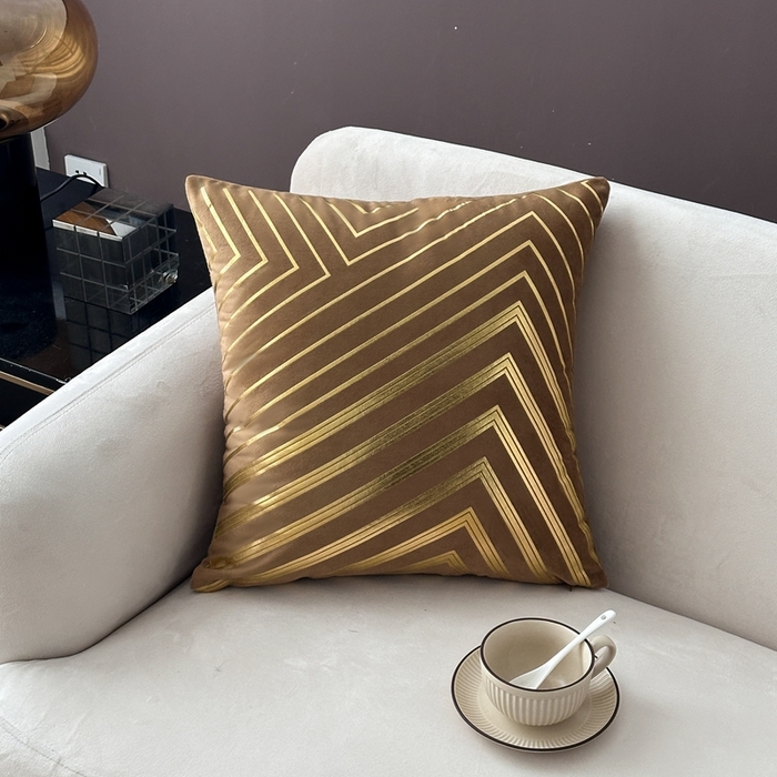 91家纺网 家纺一手货源 找家纺 （总）新奇异 2025新款山峰烫金抱枕