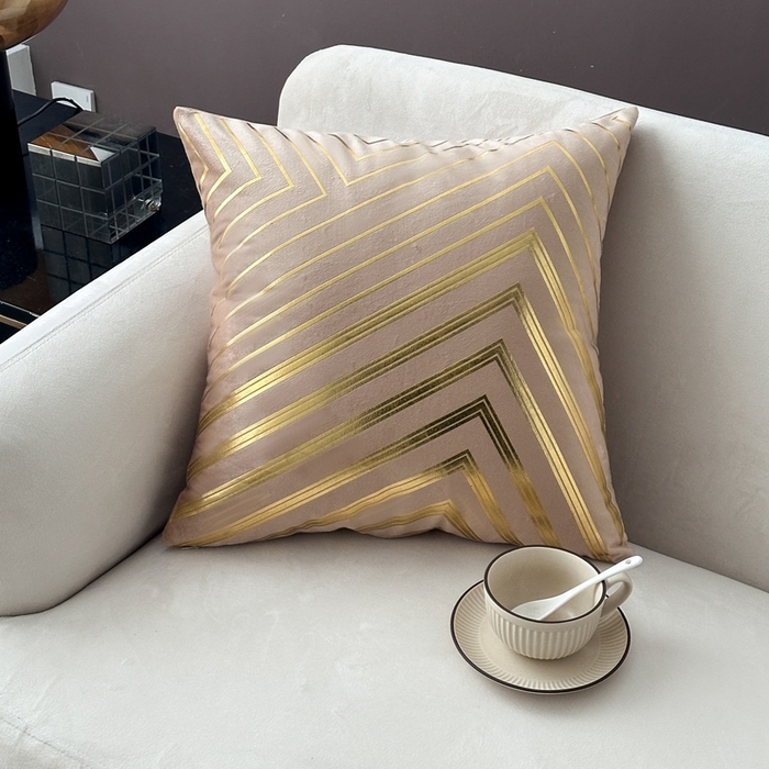 91家纺网 家纺一手货源 找家纺 （总）新奇异 2025新款山峰烫金抱枕