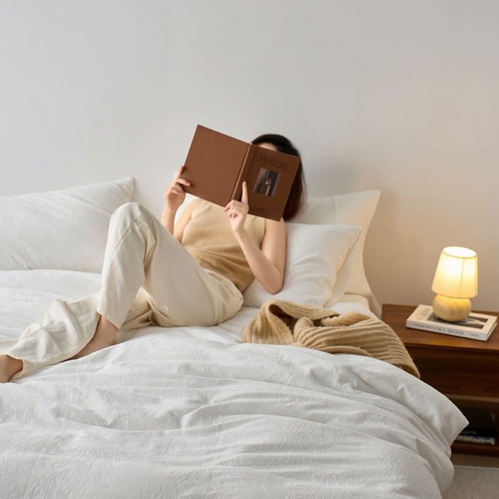 91家纺网 家纺一手货源 找家纺 梦享生活家居 2025新款白色全棉肌理纹提花四件套 莫语