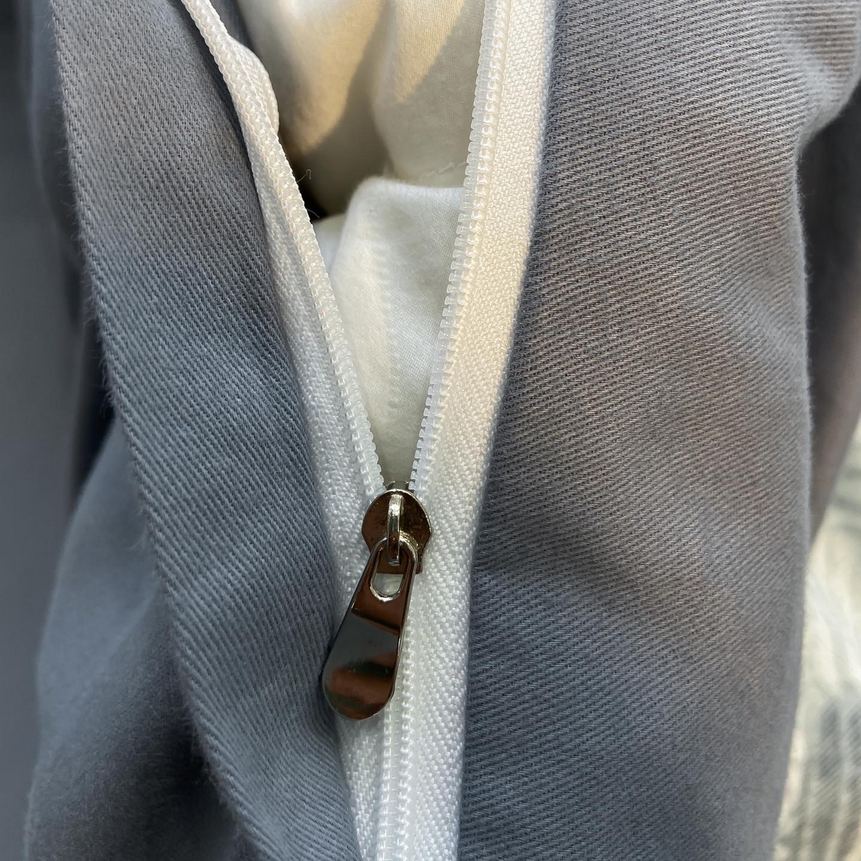 91家纺网 家纺一手货源 找家纺 （总）慕希家纺 2025新款全棉纯棉轻奢加厚磨毛纽扣款四件套