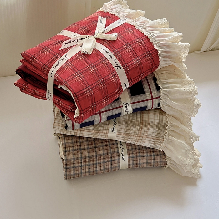 91家纺网 家纺一手货源 找家纺 （总）亨通家纺 2025新款原麻镂空宽花边四件套-格纹系列