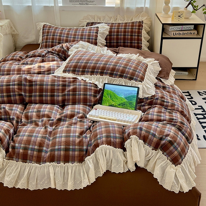 91家纺网 家纺一手货源 找家纺 （总）亨通家纺 2025新款原麻镂空宽花边四件套-格纹系列