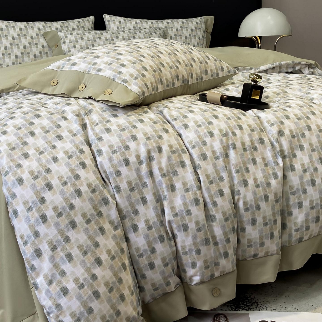 91家纺网 家纺一手货源 找家纺 慕希家纺 2025新款全棉纯棉轻奢加厚磨毛纽扣款四件套 随感-绿