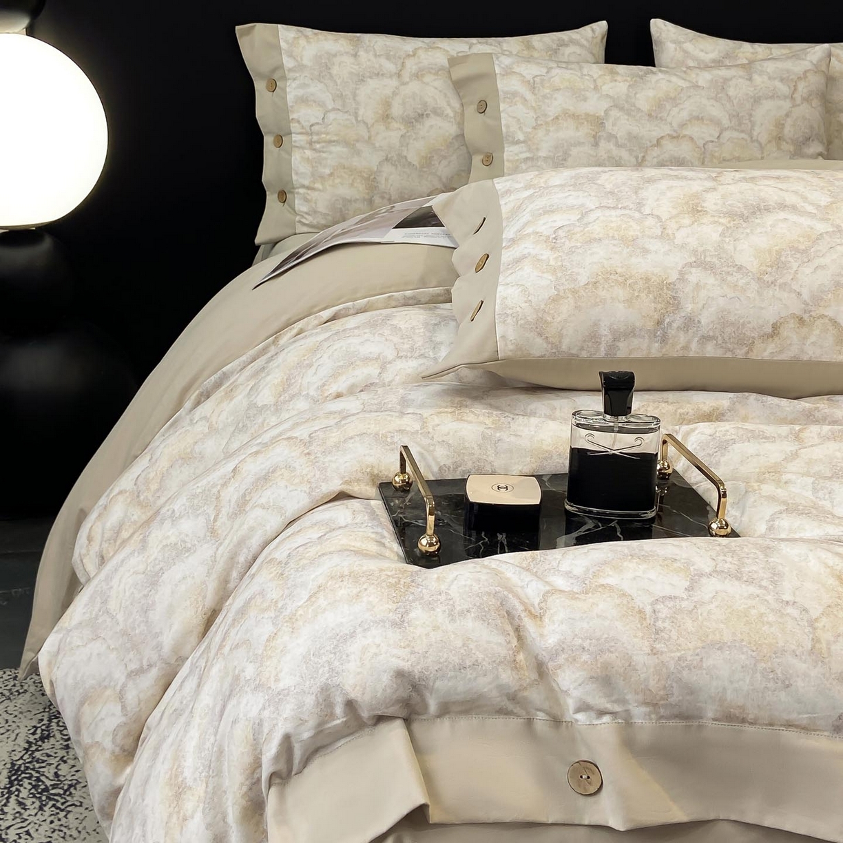 91家纺网 家纺一手货源 找家纺 慕希家纺 2025新款全棉纯棉轻奢加厚磨毛纽扣款四件套 温言-浅咖