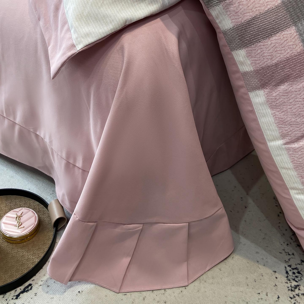 91家纺网 家纺一手货源 找家纺 慕希家纺 2025新款全棉纯棉轻奢加厚磨毛纽扣款四件套 寻山-豆沙