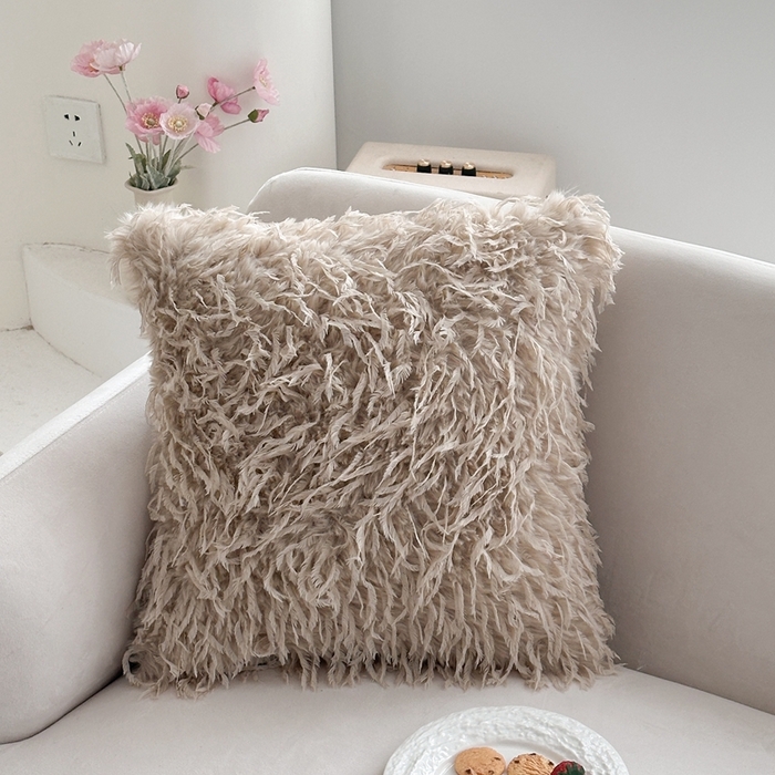 91家纺网 家纺一手货源 找家纺 新奇异 2025新款羽毛绒抱枕靠垫 长羽毛绒-驼色