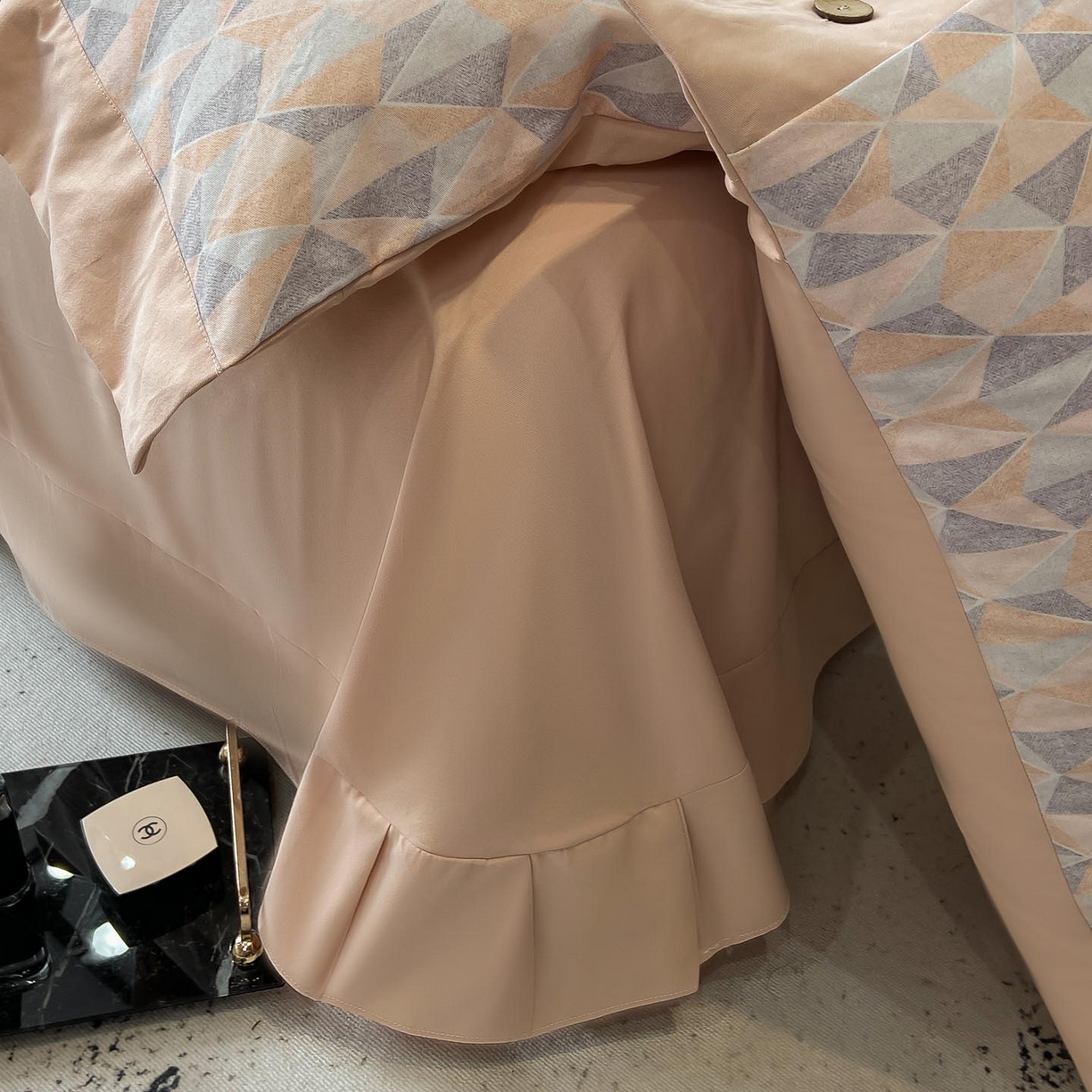 91家纺网 家纺一手货源 找家纺 慕希家纺 2025新款全棉纯棉轻奢加厚磨毛纽扣款四件套 知凡