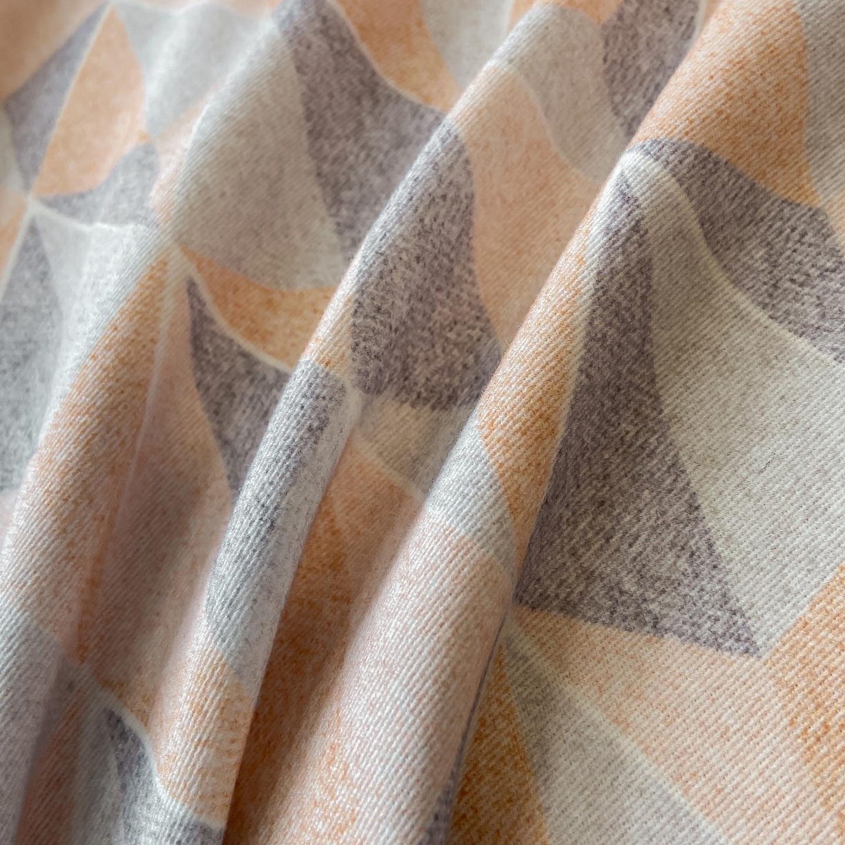 91家纺网 家纺一手货源 找家纺 慕希家纺 2025新款全棉纯棉轻奢加厚磨毛纽扣款四件套 知凡