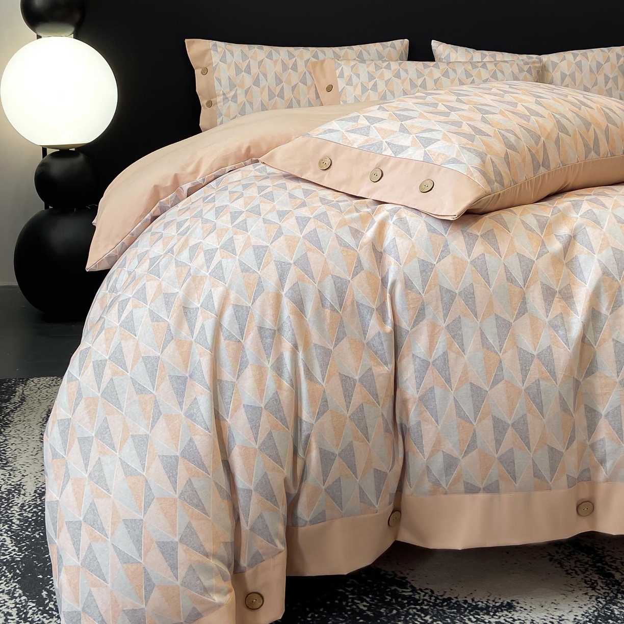 91家纺网 家纺一手货源 找家纺 慕希家纺 2025新款全棉纯棉轻奢加厚磨毛纽扣款四件套 知凡