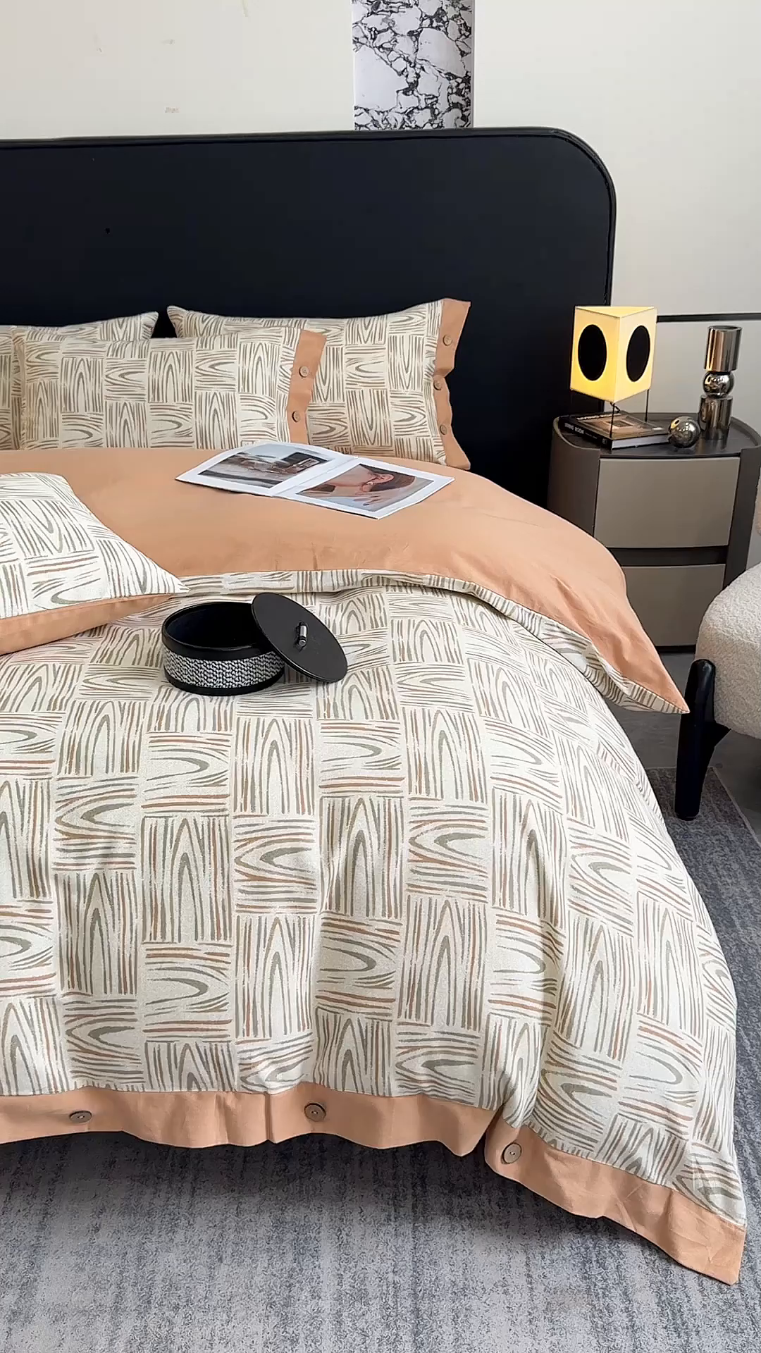 91家纺网 家纺一手货源 找家纺 慕希家纺 2025新款全棉纯棉轻奢加厚磨毛纽扣款四件套 几何